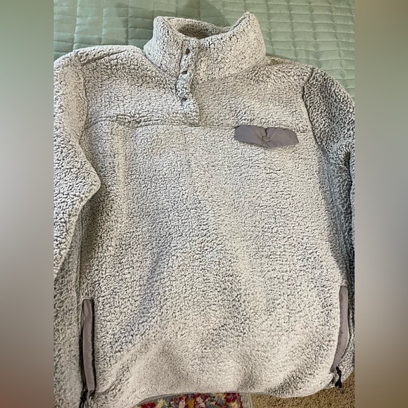 Pulse grey fleece jacket with pockets and snaps at neck super cozy and warm - Picture 10 of 10